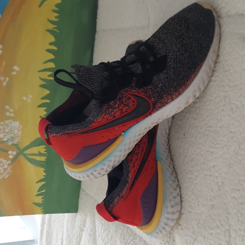 Nike Epic React Flyknit 2  Running Shoes